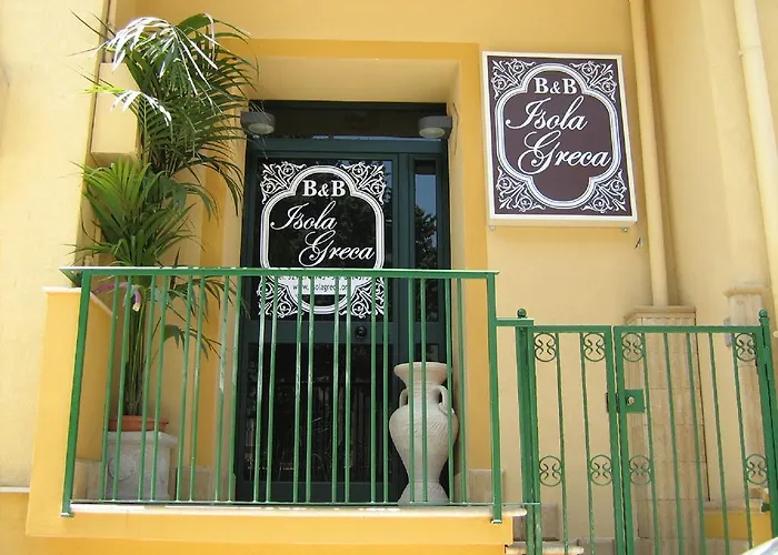 Isola Greca Konukevi *